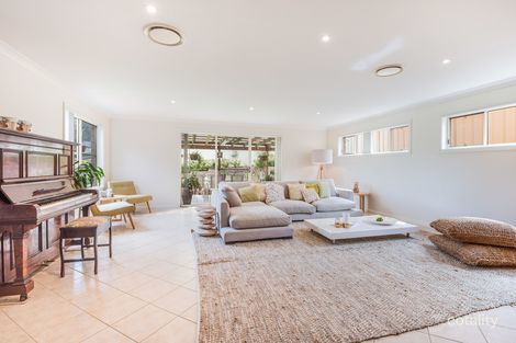 Property photo of 1 Langdene Close Lisarow NSW 2250