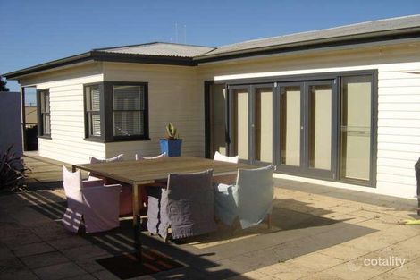 23 Philip St, Port Fairy, VIC 3284