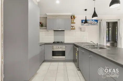 Property photo of 17 Hamish Drive Tarneit VIC 3029