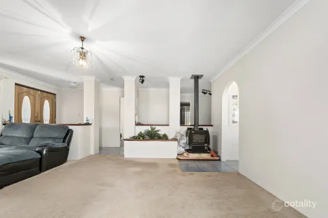 Property photo of 6 Berrigan Row Halls Head WA 6210