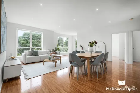 Property photo of 13/2 North Avenue Strathmore VIC 3041