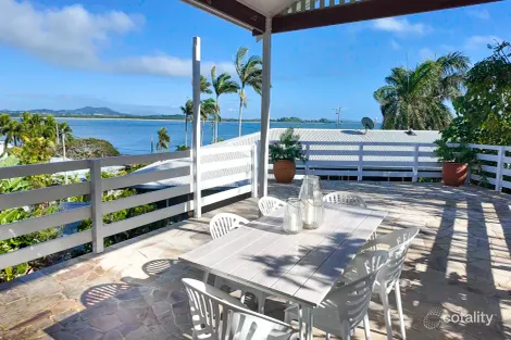 8 Hawk St, Slade Point, QLD 4740