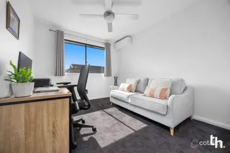 Property photo of 58B Delaware Drive Macquarie Hills NSW 2285