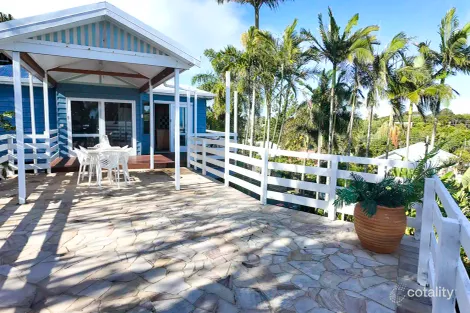 Property photo of 8 Hawk Street Slade Point QLD 4740