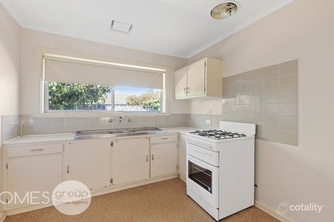 Property photo of 24 Conrad Street St Albans VIC 3021