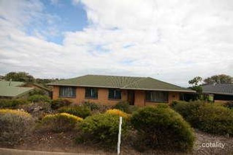215 The Cove Rd, Hallett Cove, SA 5158