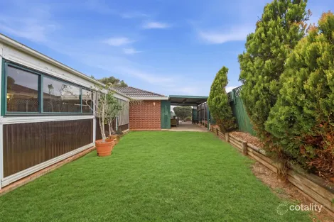 Property photo of 16 Blake Road Mount Annan NSW 2567