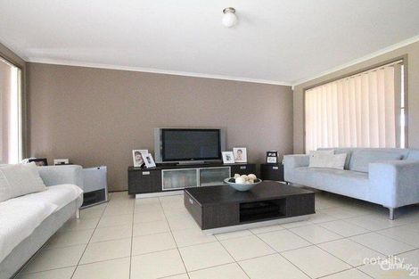 Property photo of 3 Carlisle Close Hinchinbrook NSW 2168