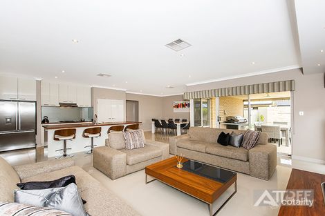 Property photo of 9 Riviera Turn Piara Waters WA 6112