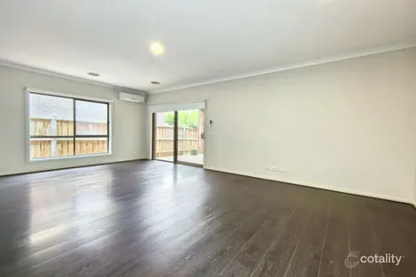 Property photo of 102 Evesham Drive Point Cook VIC 3030