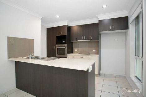 Property photo of 2/33 Makybe Diva Drive Ooralea QLD 4740