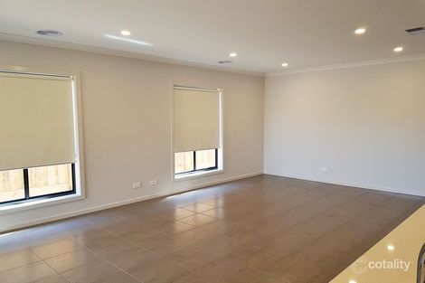 Property photo of 9 Docker Circuit Mickleham VIC 3064