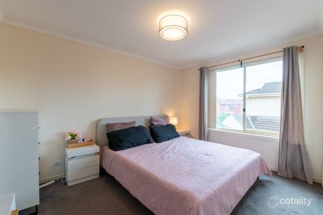 Property photo of 9 Pace Circuit South Morang VIC 3752