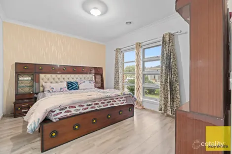 Property photo of 11 Hanover Street Point Cook VIC 3030