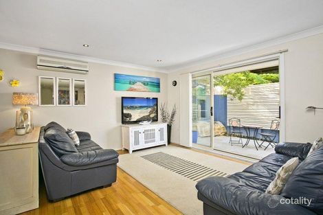 Property photo of 61 Goondari Road Allambie Heights NSW 2100