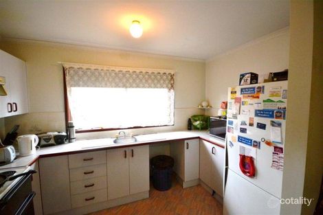Property photo of 2/6 Carisbrooke Close Bomaderry NSW 2541