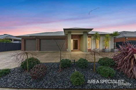 28 Whiteley Way, Pakenham, VIC 3810