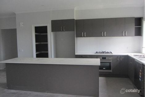 Property photo of 7 Alf Court Drouin VIC 3818