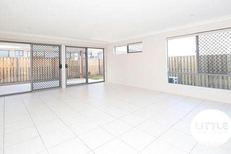 Property photo of 16 Allerton Park Drive Park Ridge QLD 4125