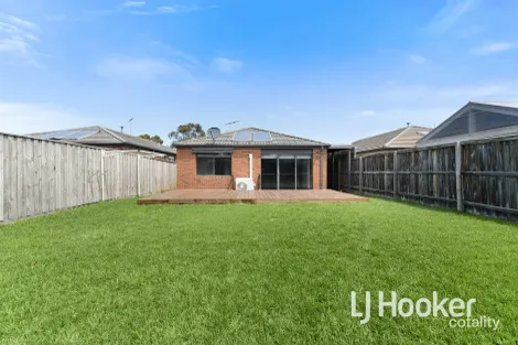 Property photo of 36 Devine Drive Pakenham VIC 3810