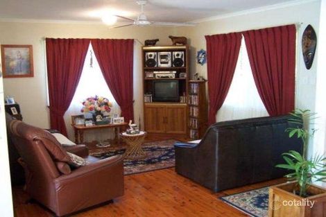 9 Flora St, Lamb Island, QLD 4184