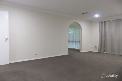 Property photo of 11 Harlow Court Camillo WA 6111
