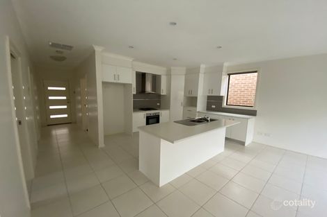Property photo of 2/37 Somerville Road Hampton Park VIC 3976