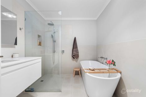 Property photo of 3/45 Wentworth Drive Taylors Lakes VIC 3038