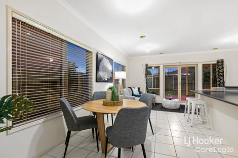 Property photo of 7 Hyde Park Terrace Point Cook VIC 3030