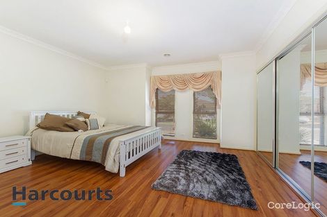 Property photo of 47 Clarendon Wynd Caroline Springs VIC 3023