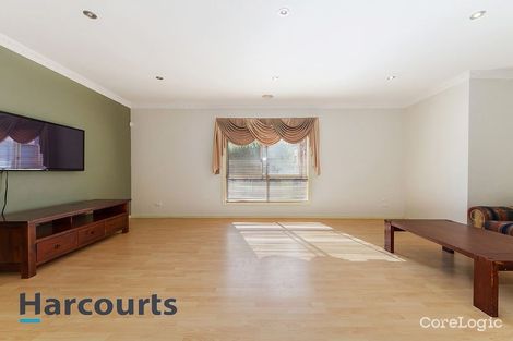 Property photo of 47 Clarendon Wynd Caroline Springs VIC 3023