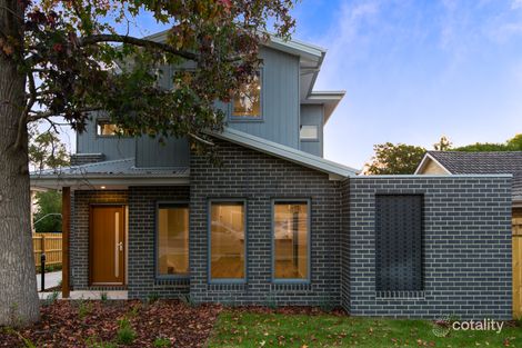 16 Laurence Gr, Ringwood East, VIC 3135