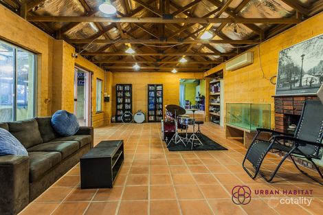 33 Christmas Ave, Orelia, WA 6167