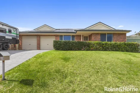 4 CHRIS PL, EDGEWORTH, NSW 2285