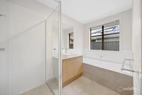 Property photo of 77 Grainger Parade Lucas VIC 3350