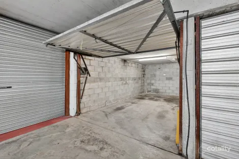 Property photo of 11/186 Ferny Avenue Surfers Paradise QLD 4217