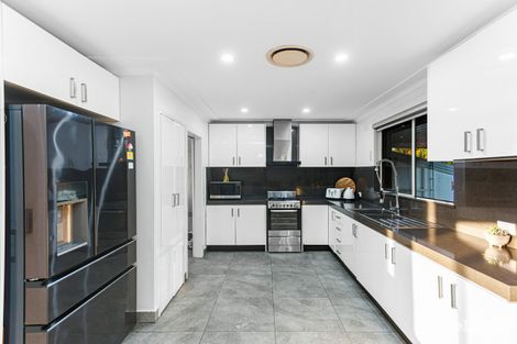 Property photo of 8 Haven Valley Way Lansvale NSW 2166