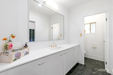 Property photo of 18 Goodsell Drive Bentley Park QLD 4869