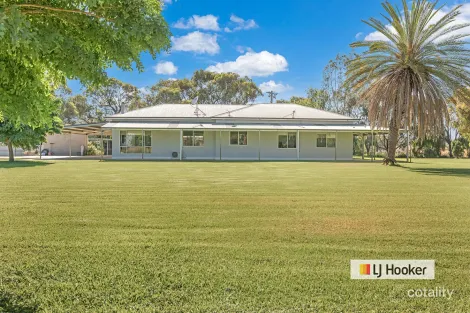 60 Mcnaught Rd, Patho, VIC 3564