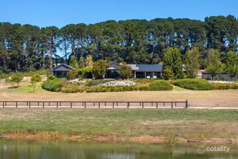 101 Stanleys Rd, Red Hill South, VIC 3937