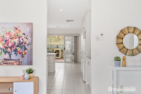 Property photo of 2/18 Conrad Street St Albans VIC 3021