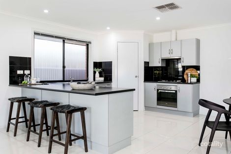 Property photo of 8 Tiparra Avenue Park Holme SA 5043