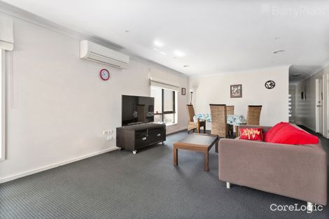 Property photo of 43 Meridian Circuit Berwick VIC 3806