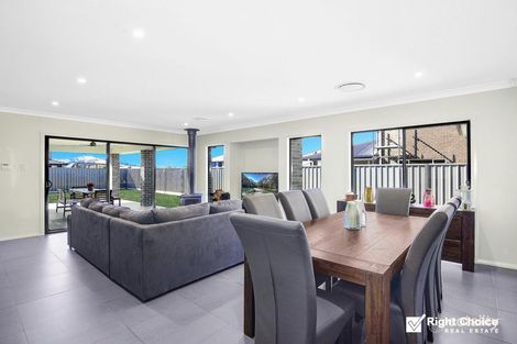 Property photo of 8 Tallawarra Crescent Haywards Bay NSW 2530