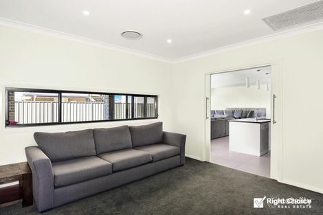 Property photo of 8 Tallawarra Crescent Haywards Bay NSW 2530