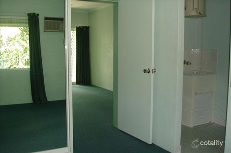 Property photo of 7/346-348 McCoombe Street Mooroobool QLD 4870