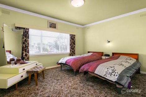 Property photo of 10 The Boulevard Pascoe Vale South VIC 3044