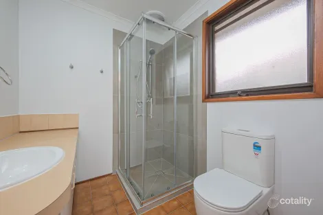 Property photo of 4 County Drive Berwick VIC 3806