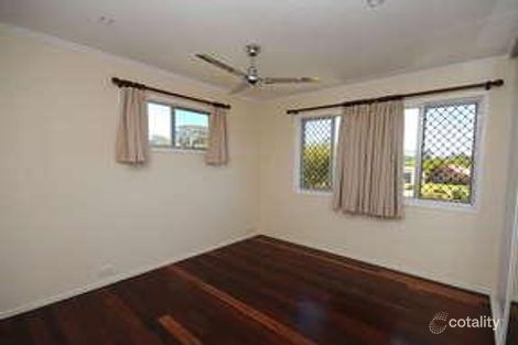 Property photo of 9 Holiday Parade Scarness QLD 4655