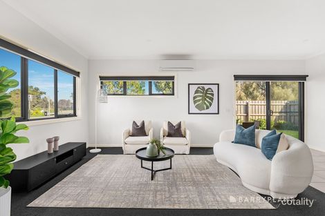 Property photo of 11/27 Pipers Lane Mernda VIC 3754